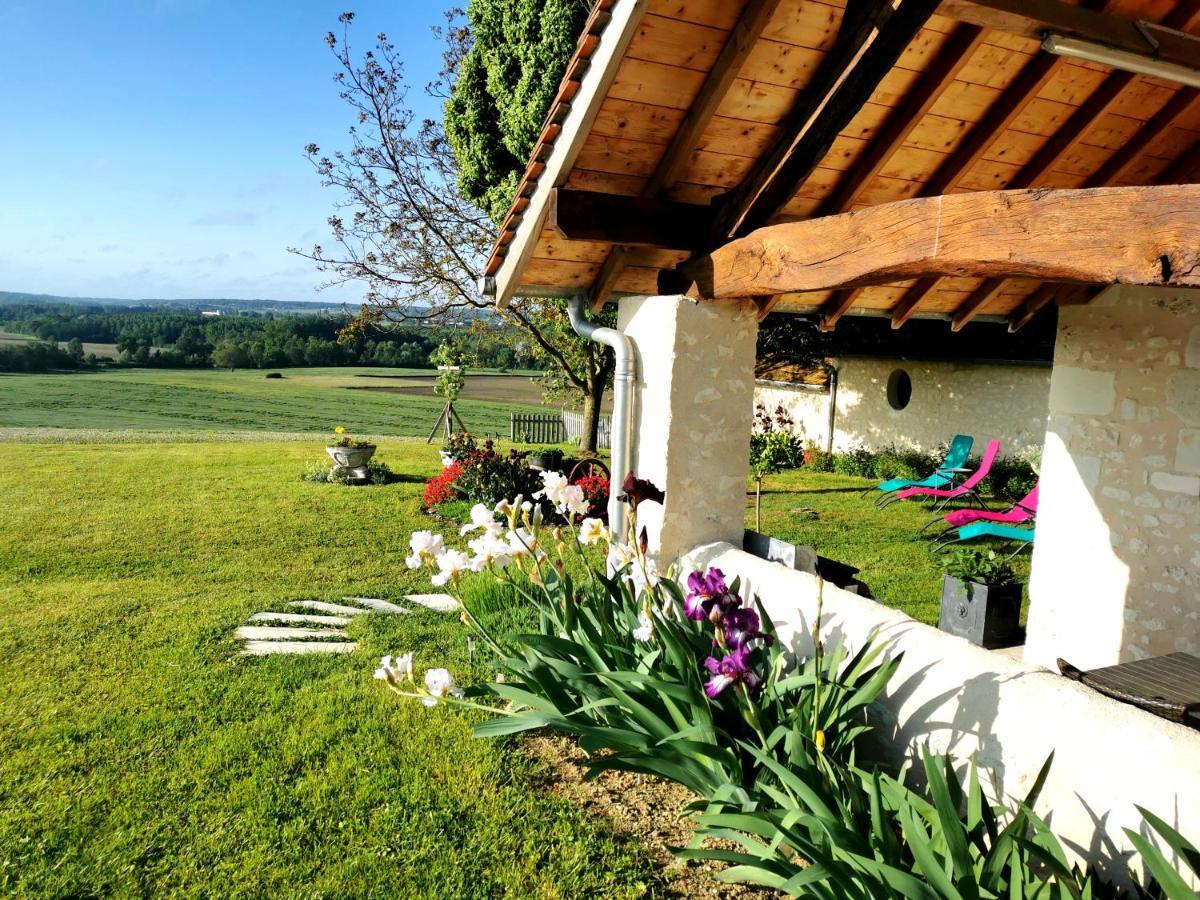 Gite De Charme Dans Un Cadre Calme Et Reposant Chatellerault Bagian luar foto